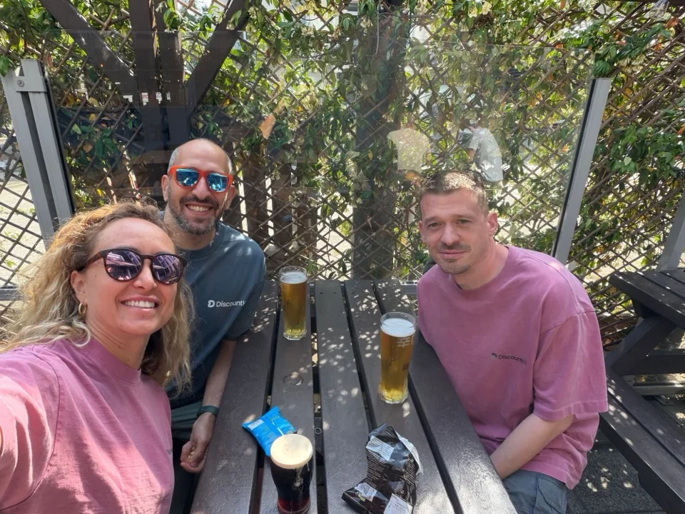 Post-work pints in the pub garden, discountkit tees all round